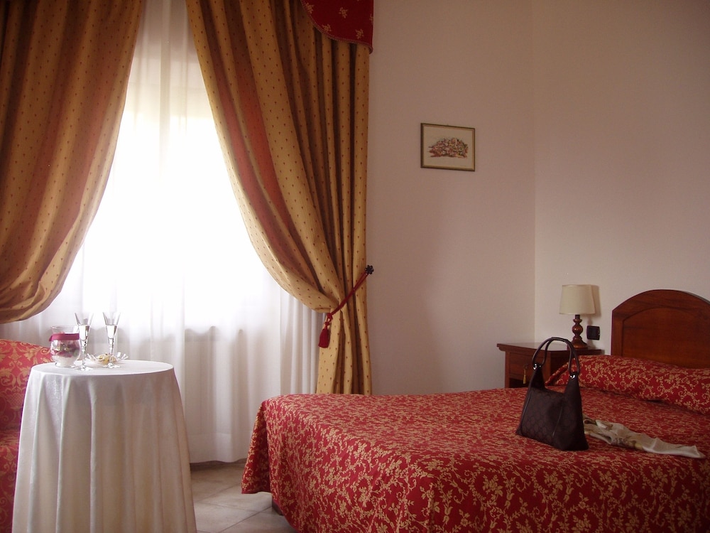 Hotel Il Cavalier D Arpino 22/62