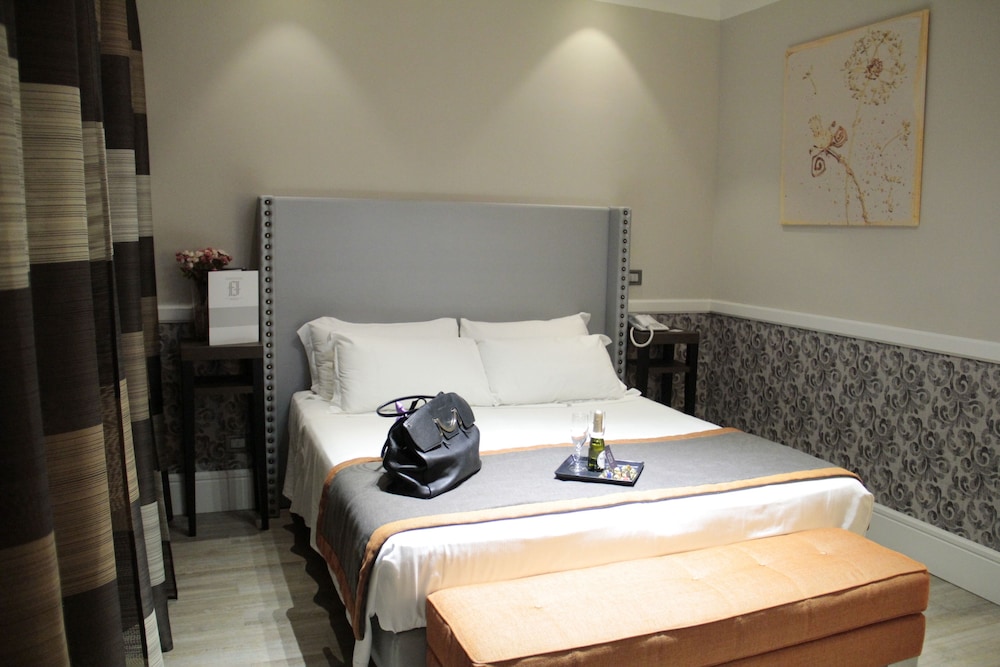 Fragrance St Peter Hotel 20/70