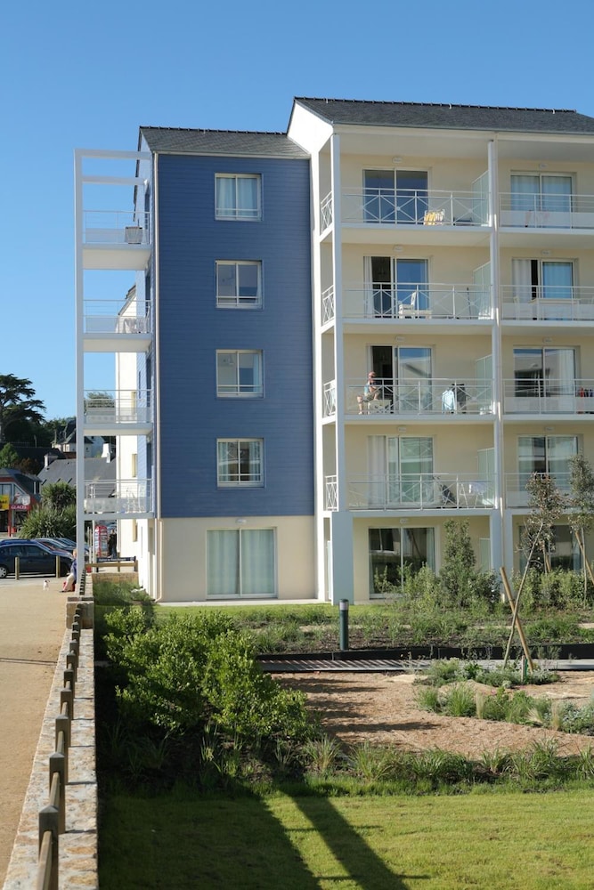 Residence Vacanceole Le Domaine de Bertheaume 7/66