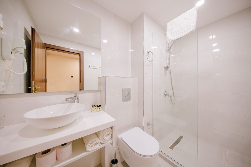 Orden Hotel 18/20