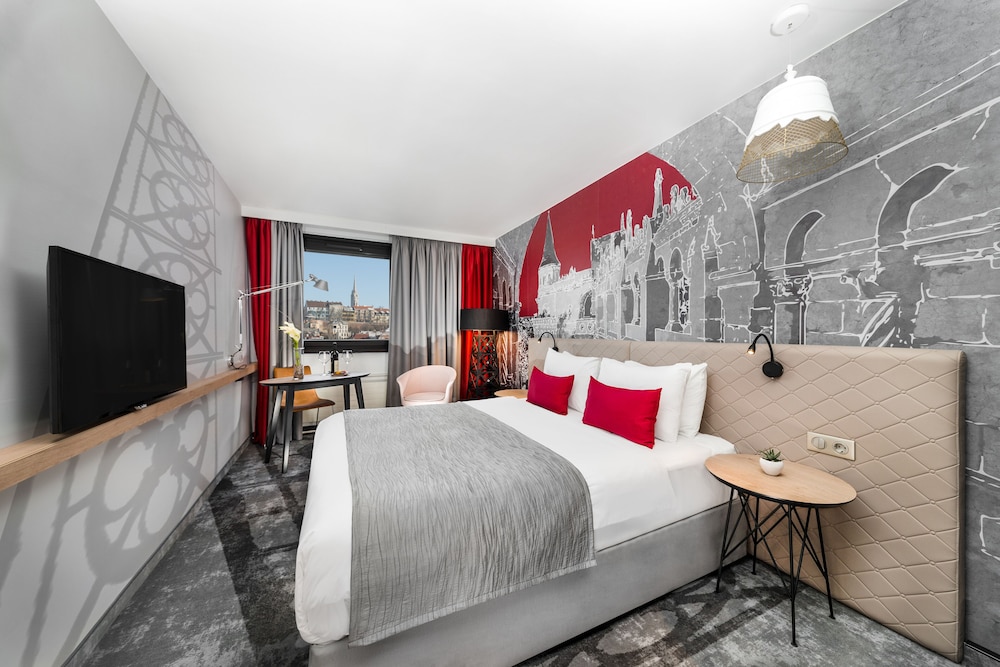 Mercure Budapest Castle Hill 17/75