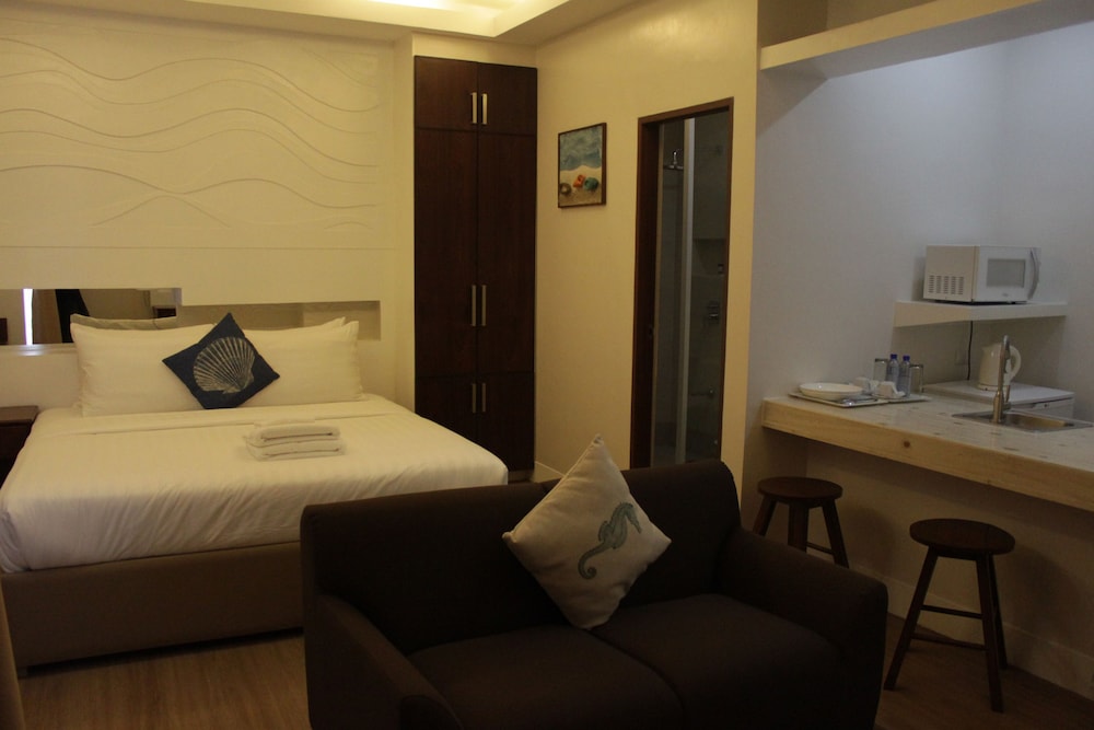 The Reef Hotel And Residences 13/51