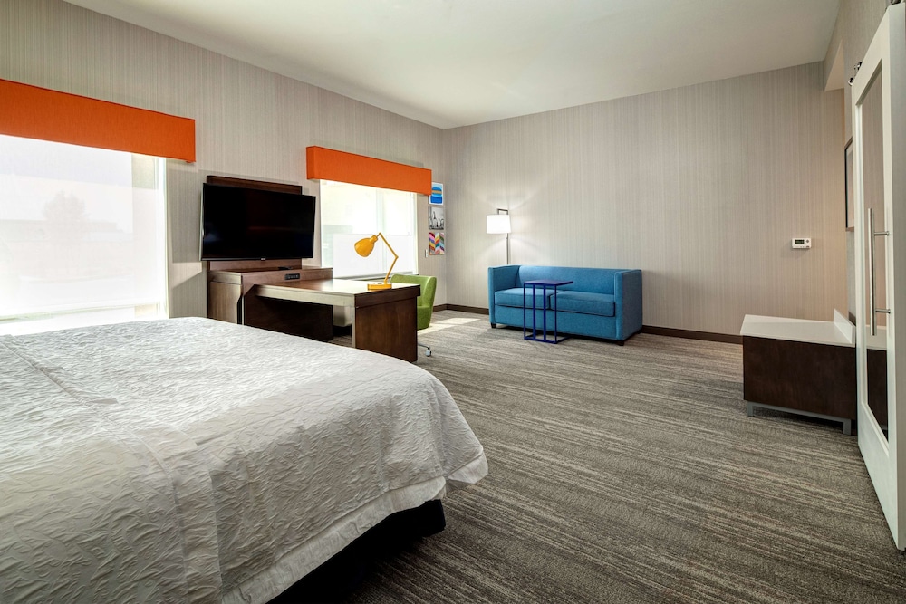 Hampton Inn and Suites Indio, CA 19/43