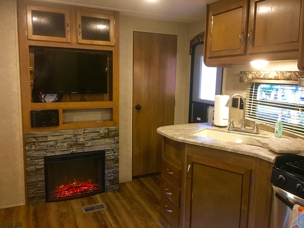 Enduro Rv Citrus Valley Resort 33/73
