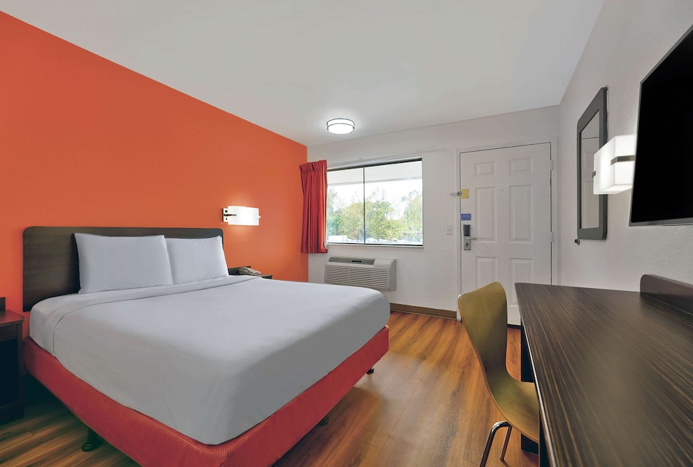 Motel6 Columbus, GA 8/25