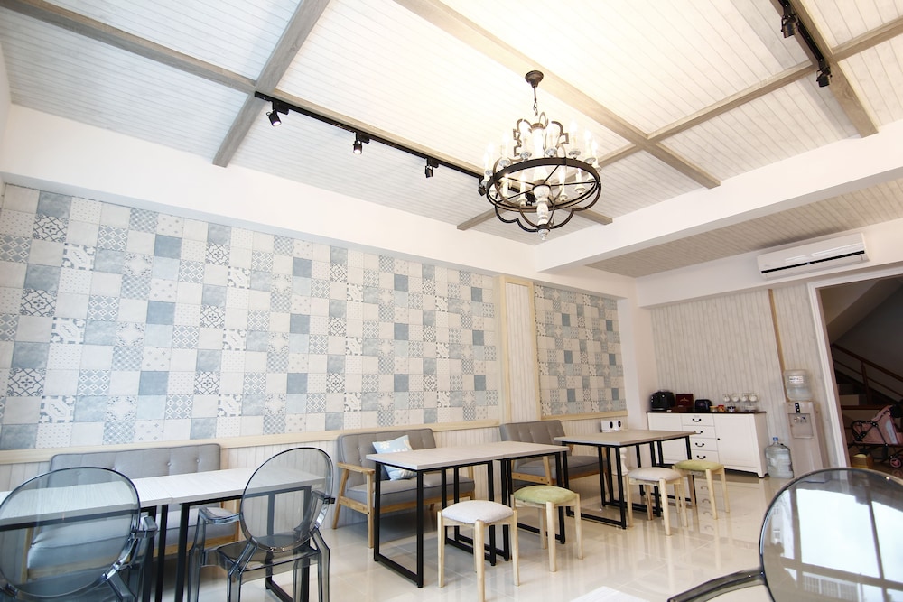Mieh's Inn 24/31