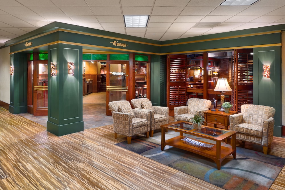 Lake Okoboji Resort and Conference Center 30/53