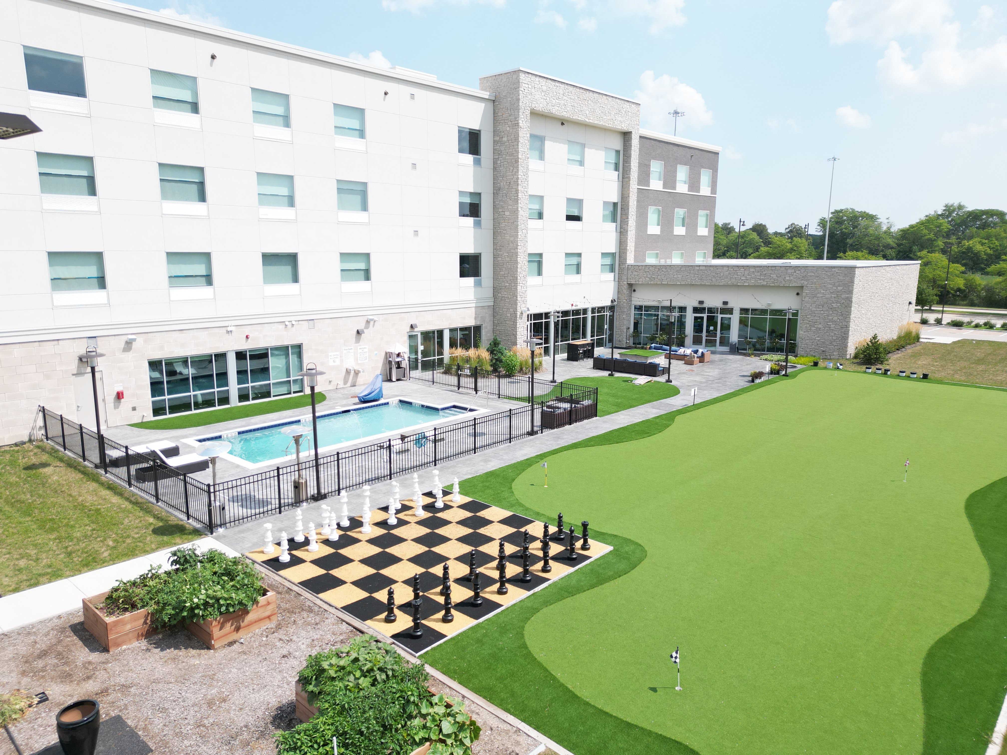 Holiday Inn Express & Suites Chicago Schaumburg, an IHG Hotel 46/50