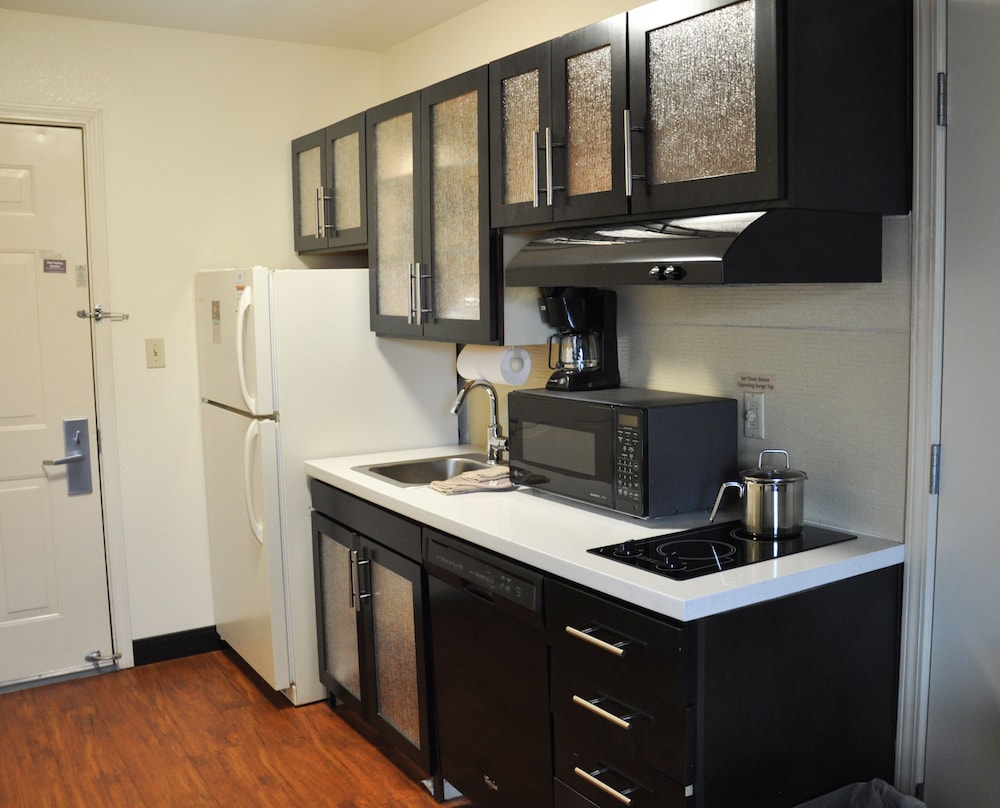 Candlewood Suites Louisville Airport, an IHG Hotel 39/39