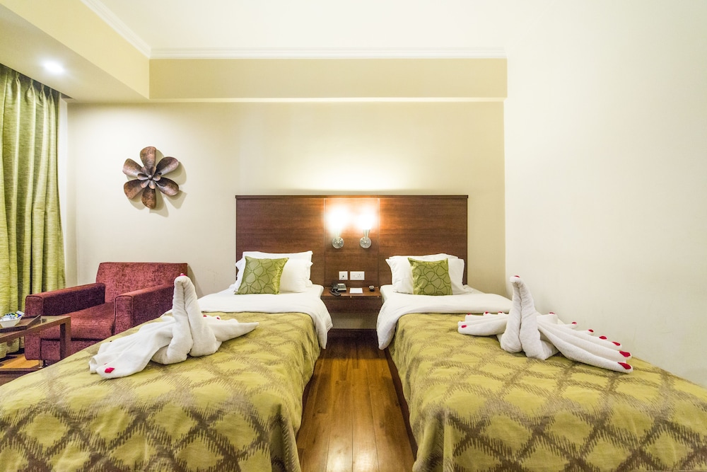 Diamond Hotel 28/57