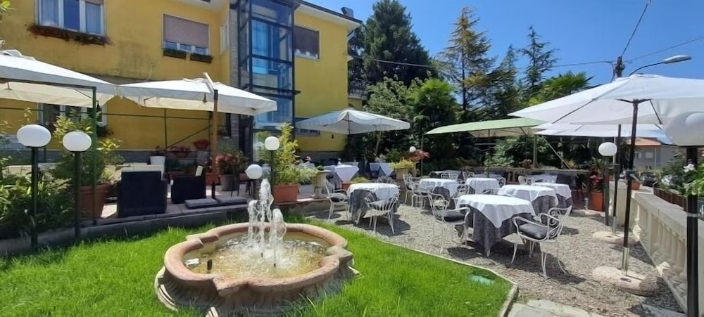 ALBERGO PARADISO 30/39