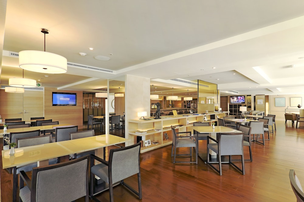 Hotel Cozzi Zhongxiao 36/46