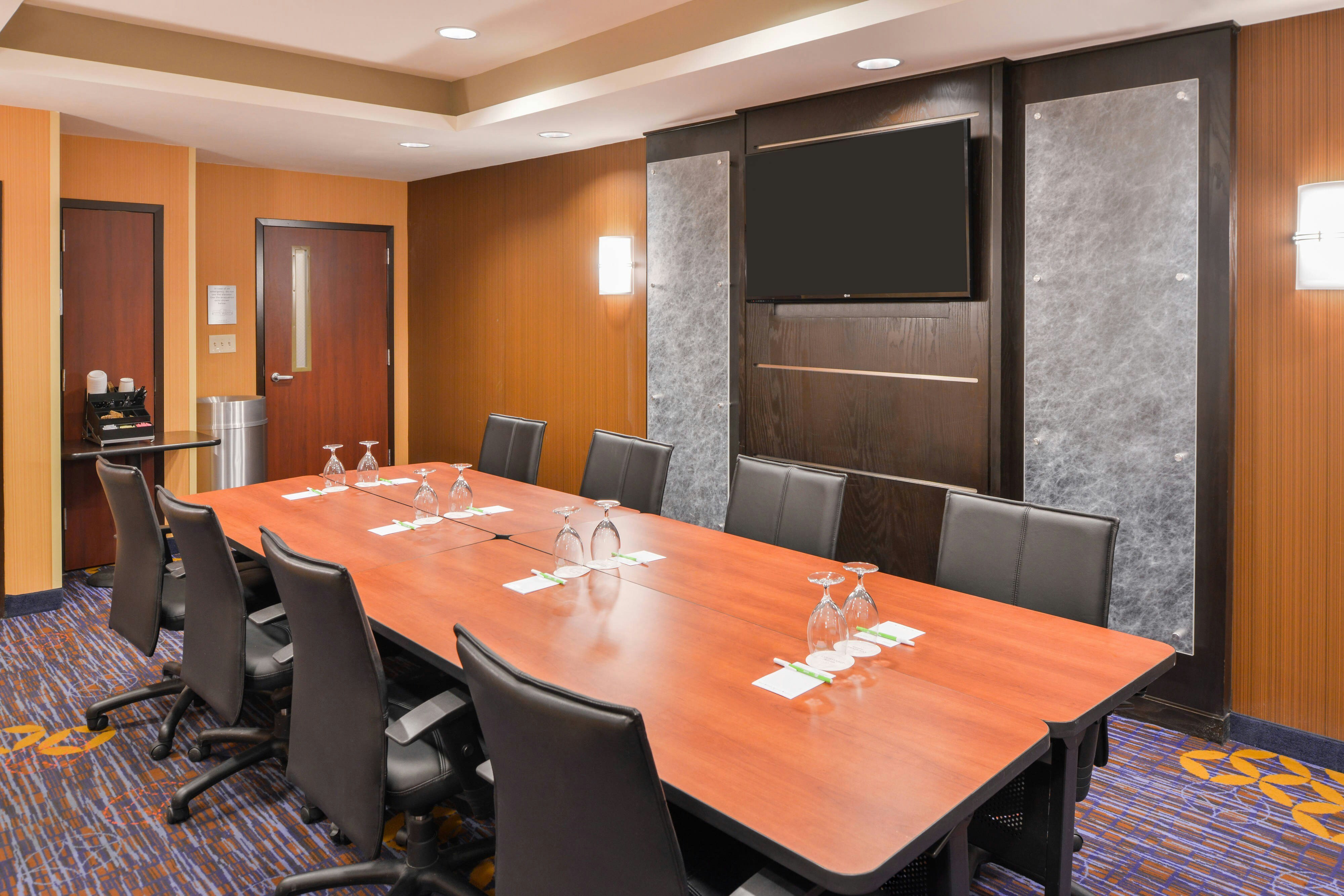 Courtyard by Marriott Tampa North/I-75 Fletcher 14/16