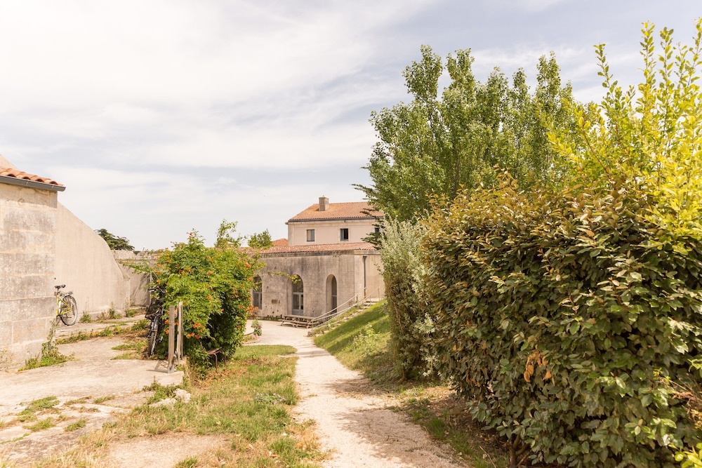 RESIDENCE PIERRE ET VACANCES LE FORT DE LA RADE 41/50