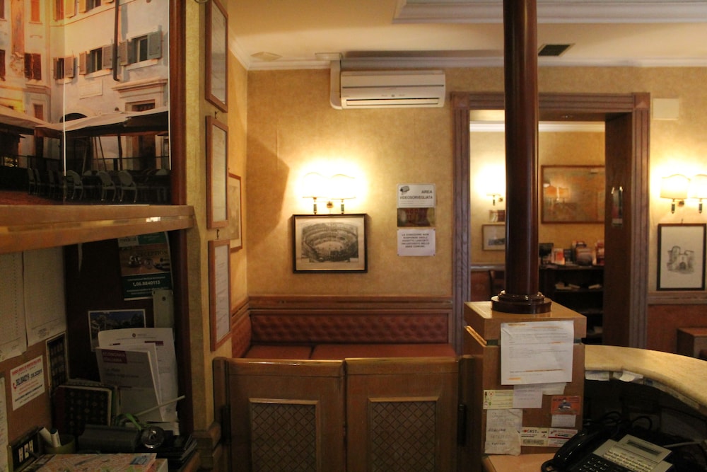 Hotel Pomezia 14/28