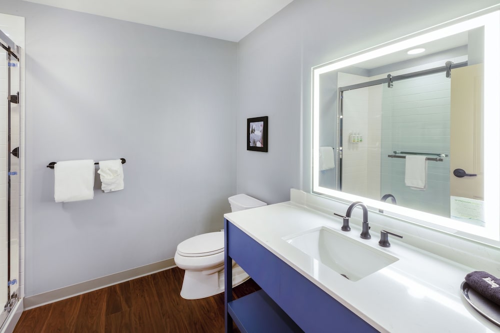 AmericInn by Wyndham Mountain Home 25/26
