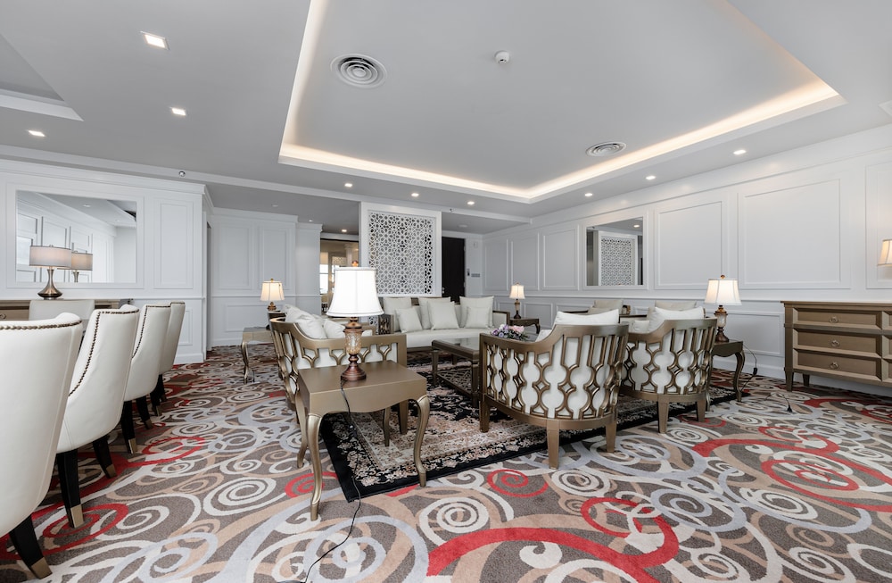 Raia Hotel & Convention Centre Kuching 25/38