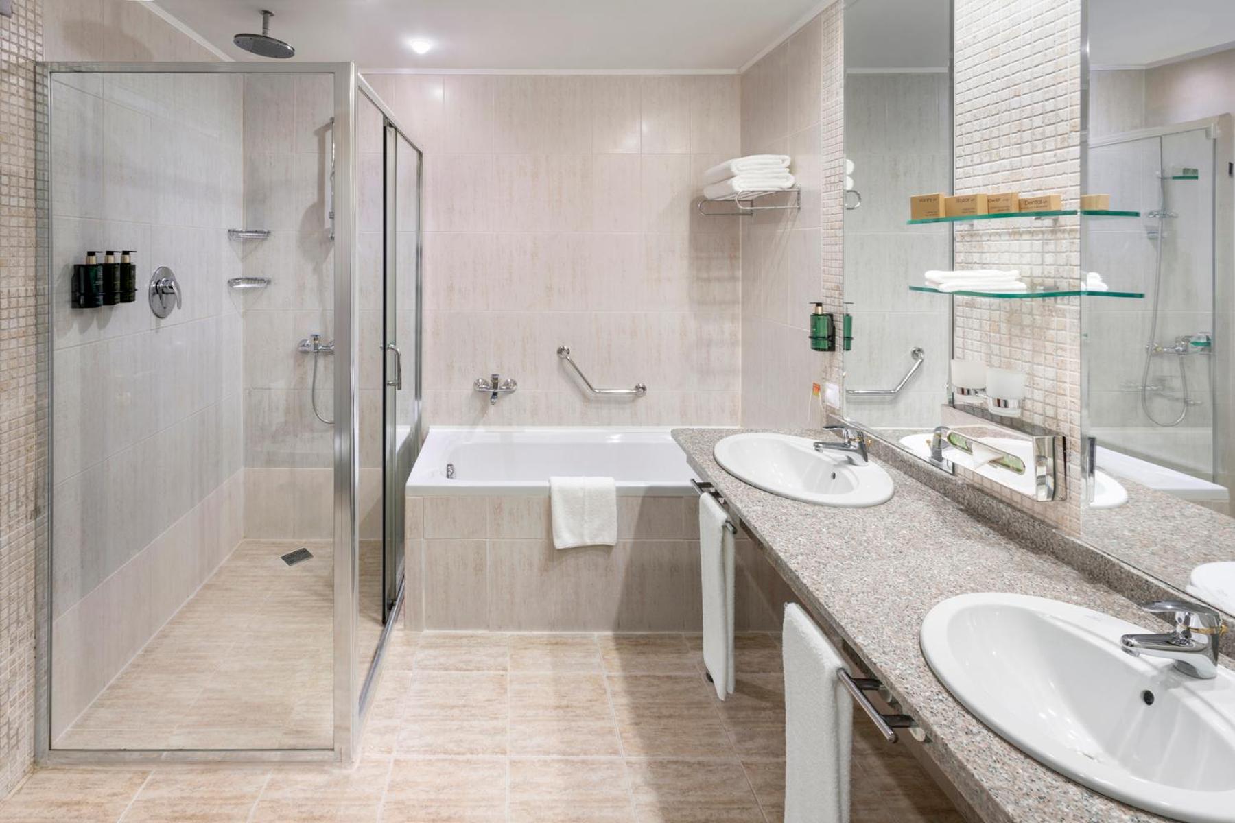THE LEVEL, JUNIOR SUITE