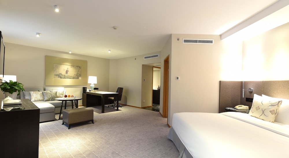 Jinling Hotel 33/52