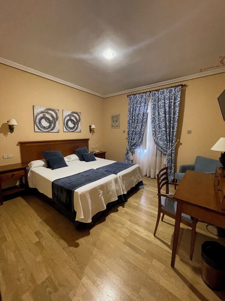 Casona de La Reyna 20/55