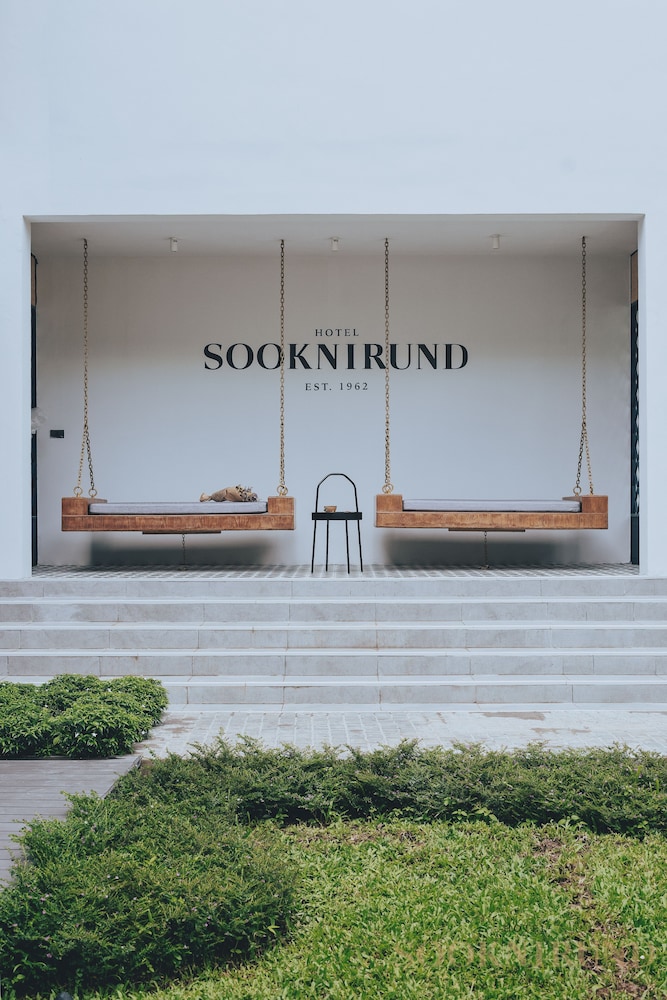 Sooknirund Hotel (SHA Extra Plus) 45/50