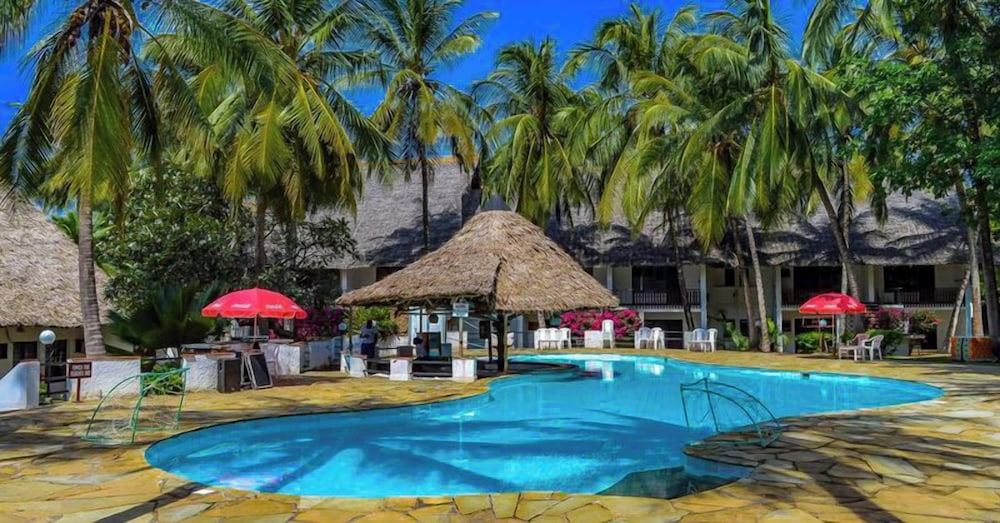 Milele Beach Hotel 42/50