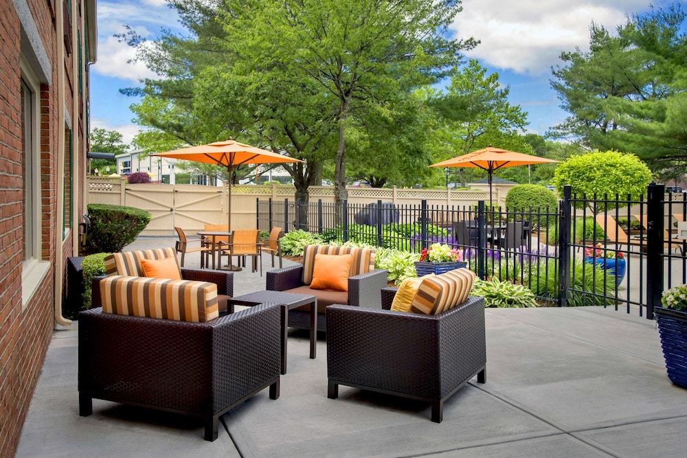 Boston Woburn Burlington Hotel 35/49