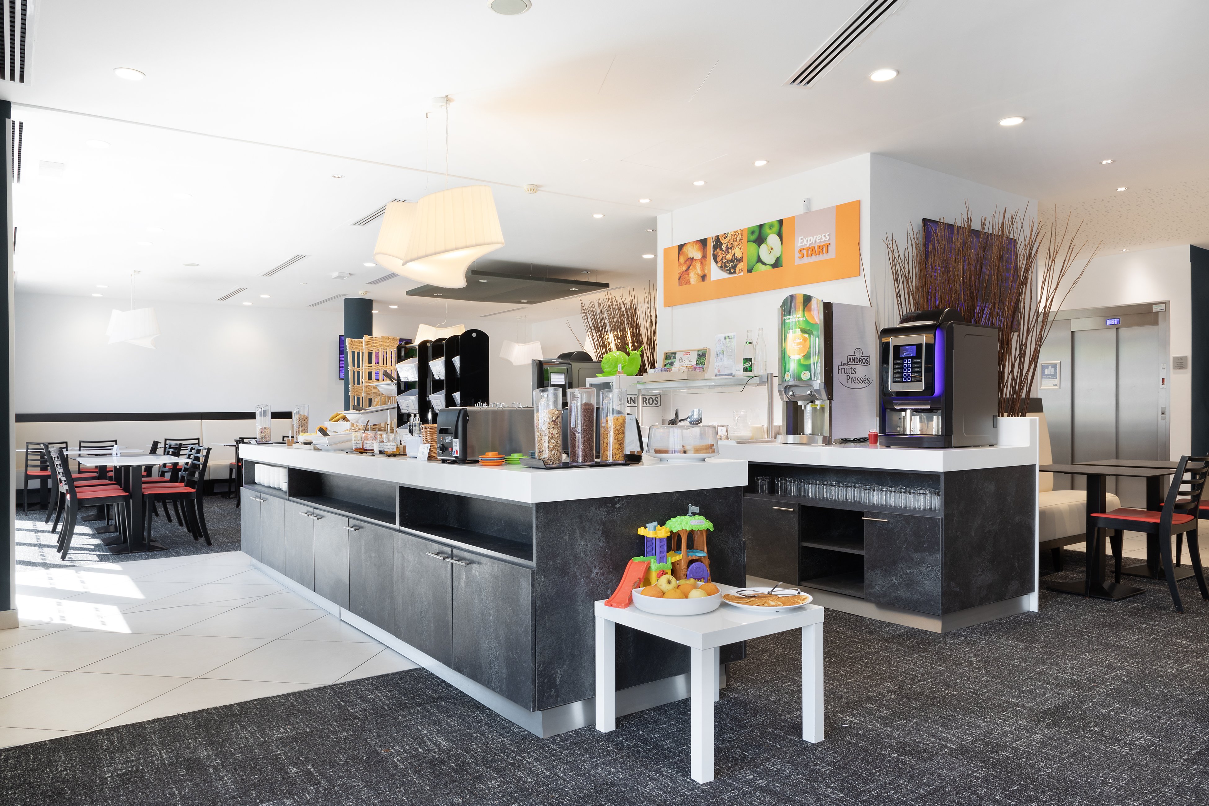 Holiday Inn Express Toulon Est 44/60