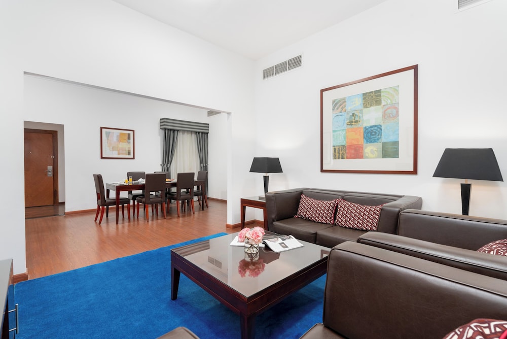 Golden Sands Hotel and Residences 44/71