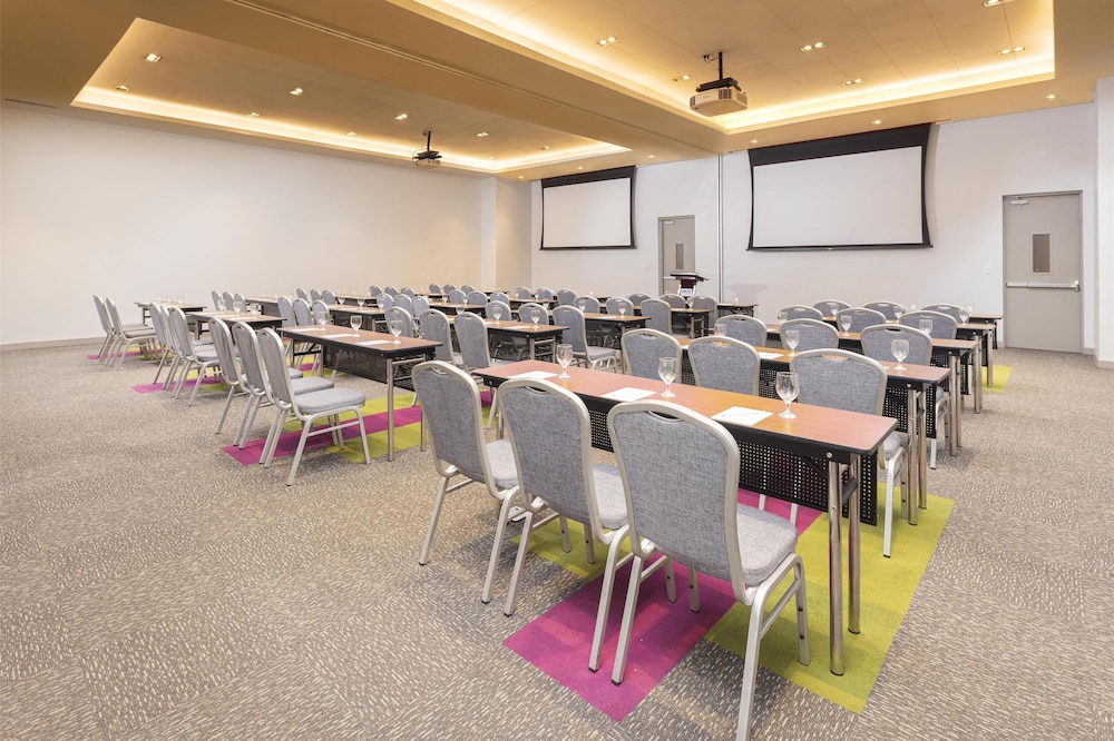 Park Inn By Radisson North Edsa 60/71