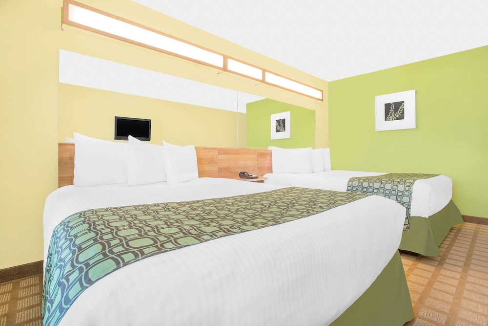 Microtel Inn Suites By Wyndham Tuscumbia Muscle Shoals 4/20