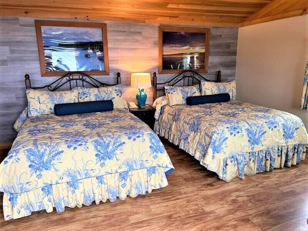 Colonial Gables Oceanfront Village 30/72
