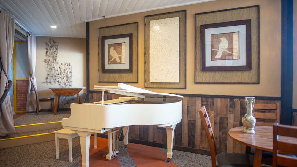Alaska Anglers Inn 39/50