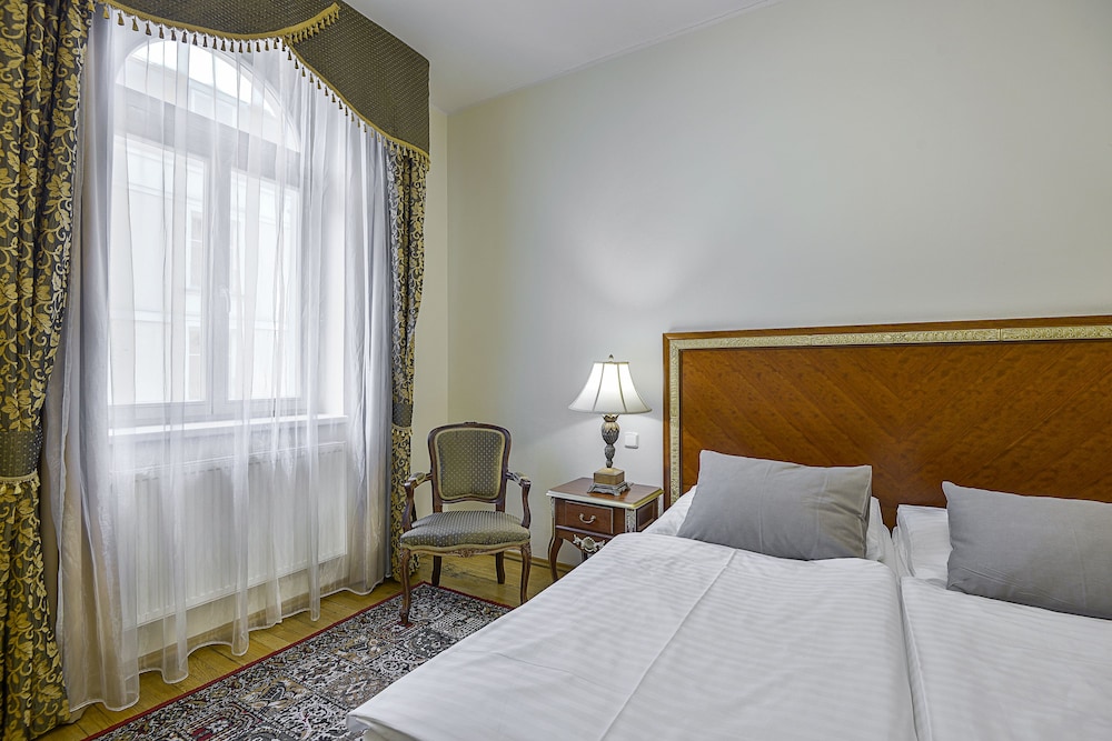 Hotel Residence Romanza 16/62
