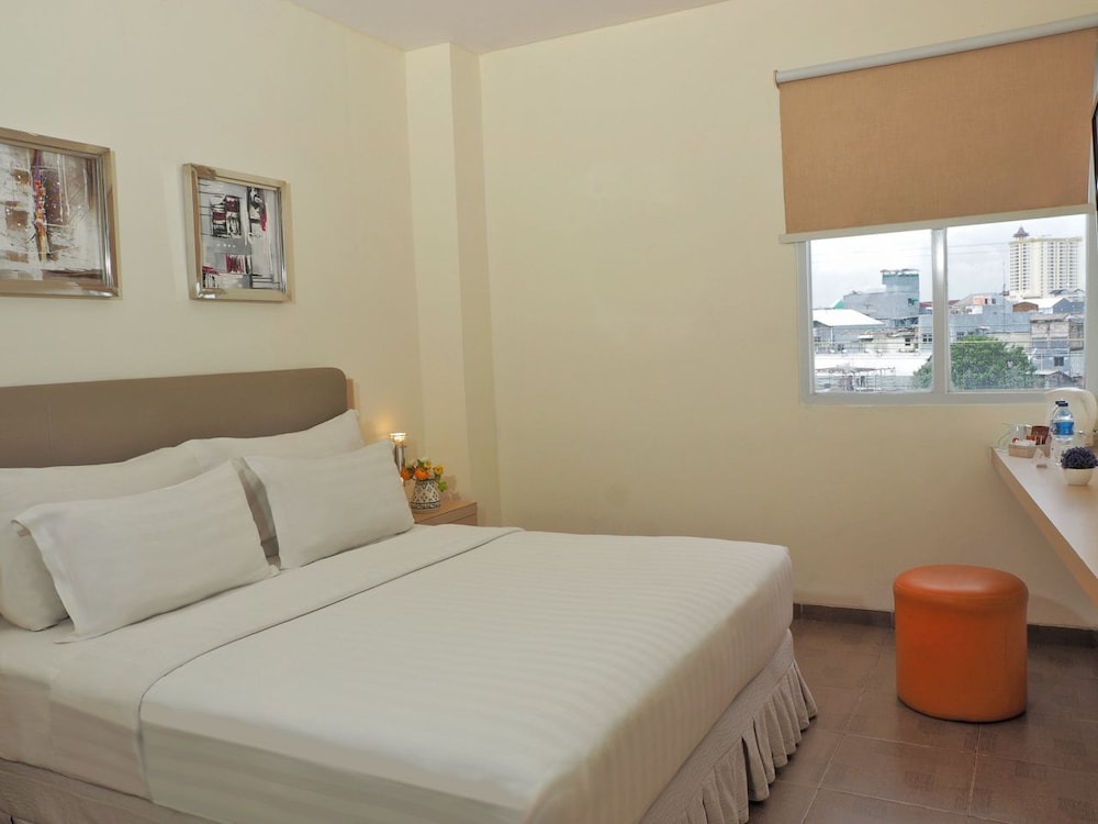 d'primahotel ITC Mangga Dua 12/24
