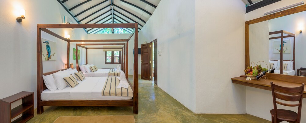 Room at Thuduwa Camp, Rankethgama