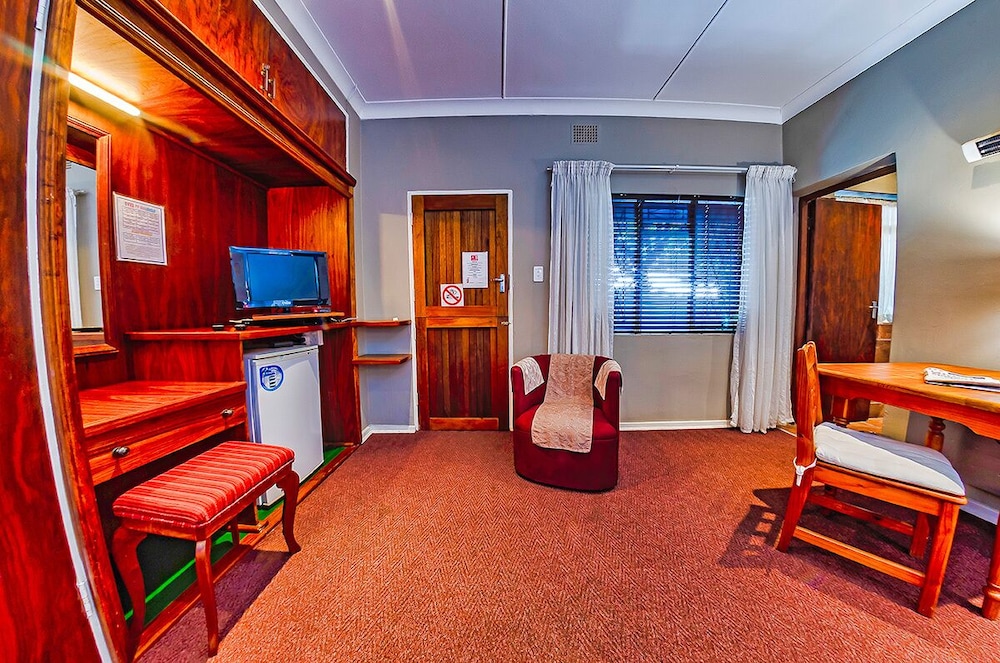 Amper Bo Guesthouse 15/35