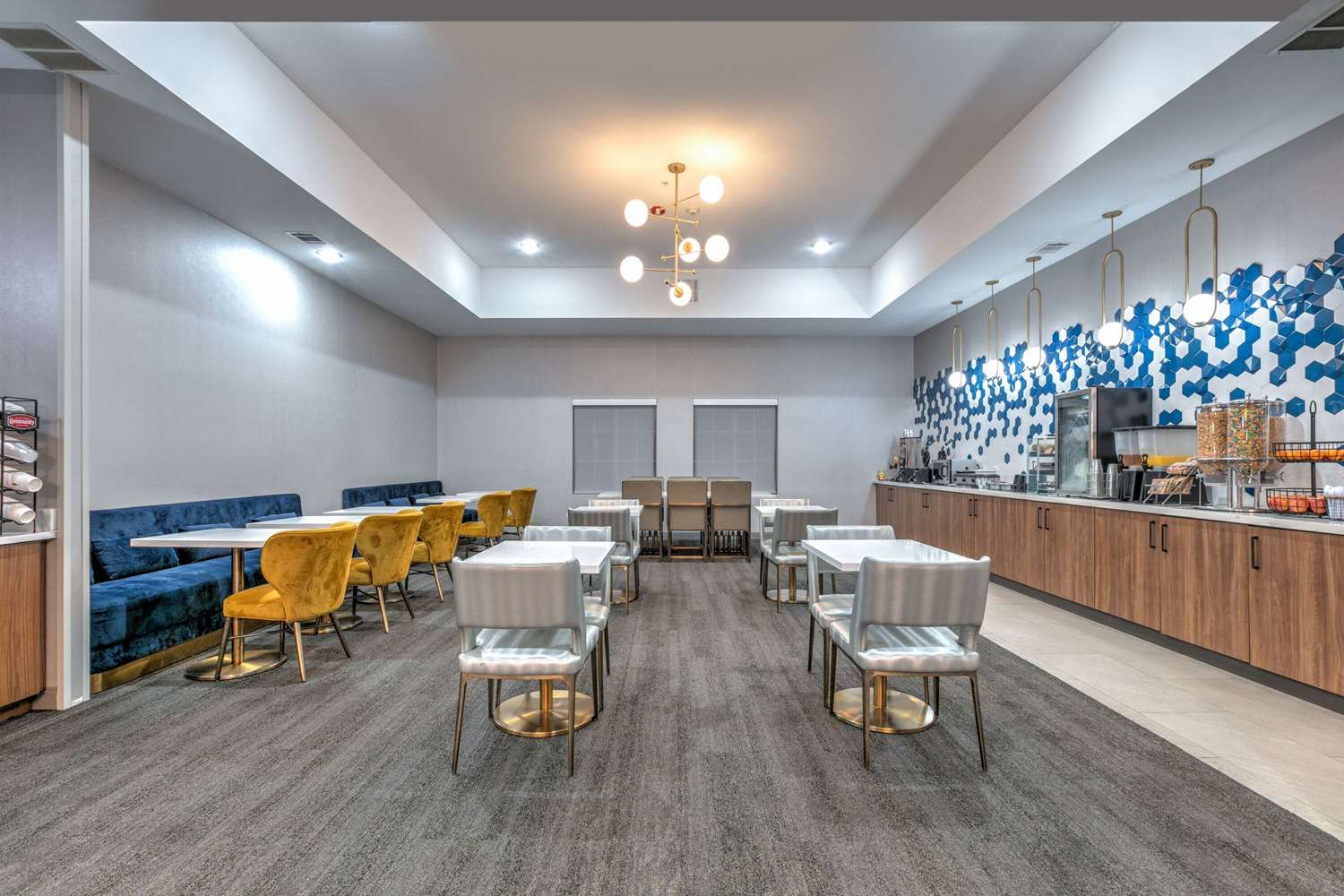 La Quinta Inn & Suites by Wyndham Decatur 32/46