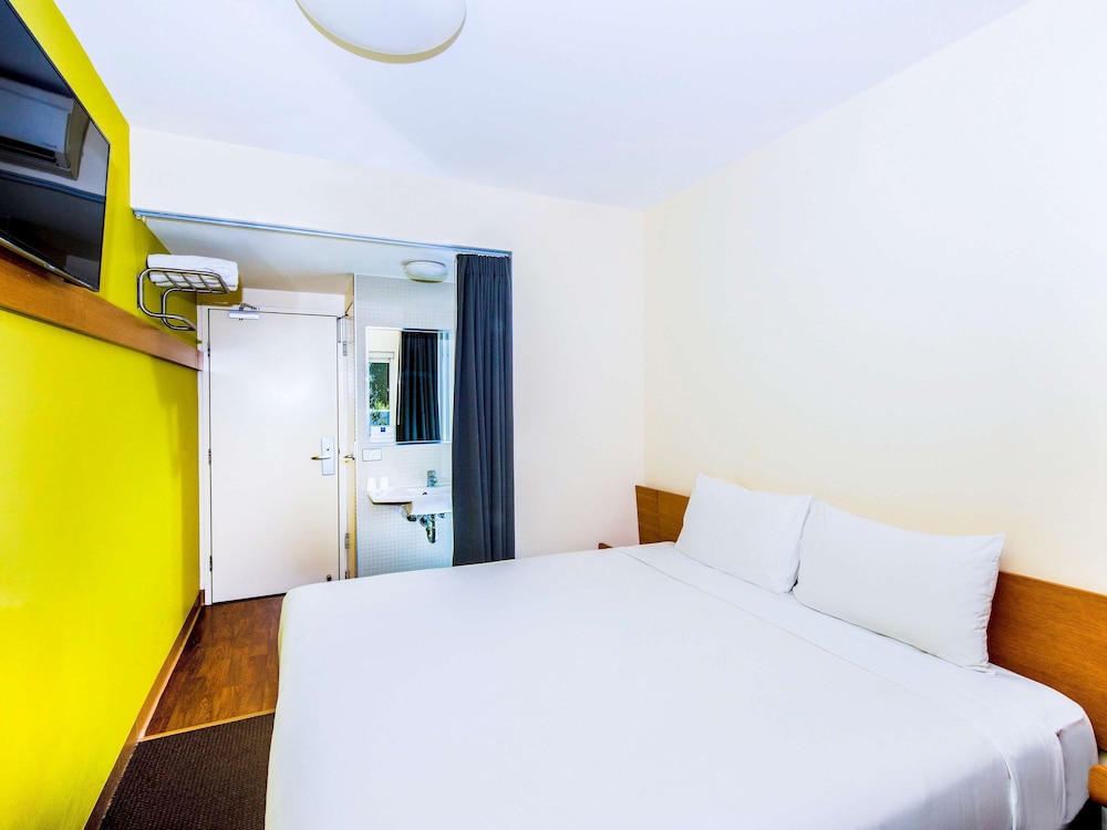 STANDARD, KING BED
