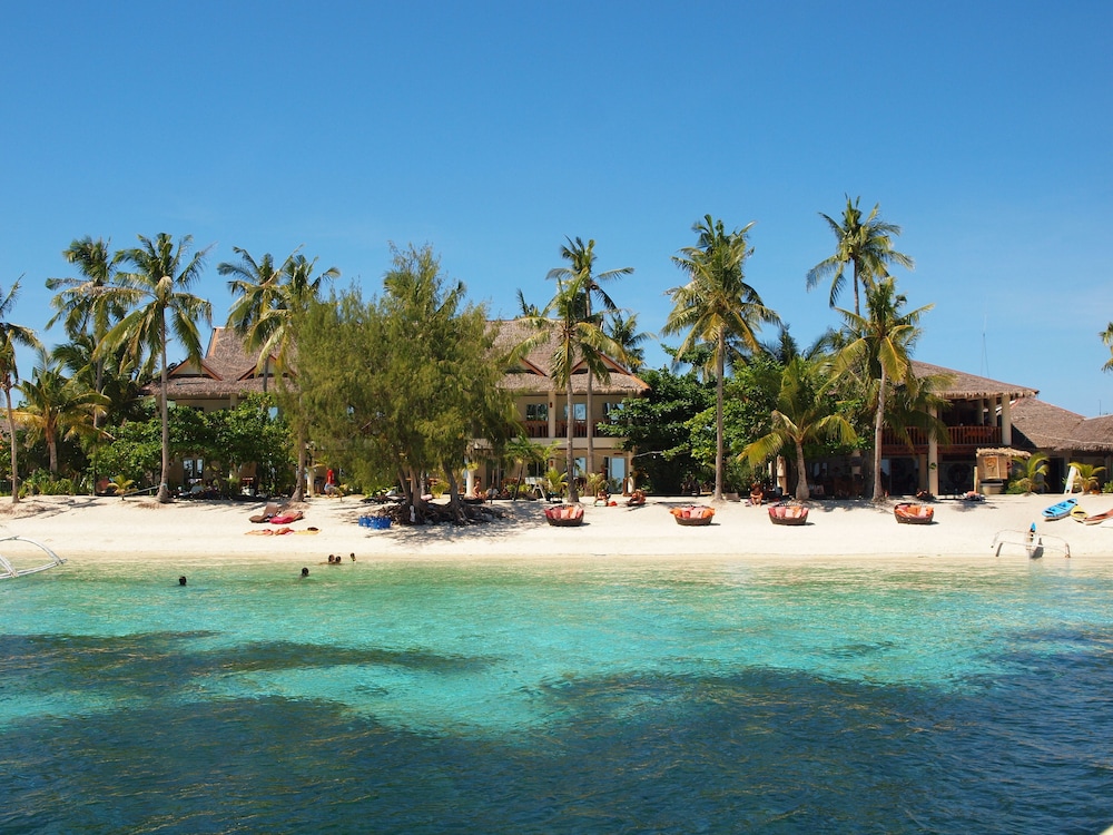 Ocean Vida Beach And Dive Resort 61/65