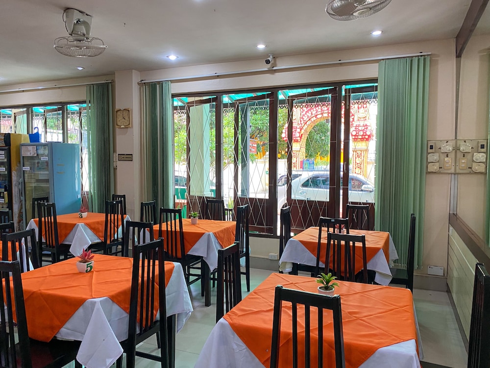 Mixay Paradise Hotel 65/78