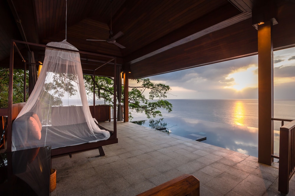 Paresa Resort Phuket 40/90