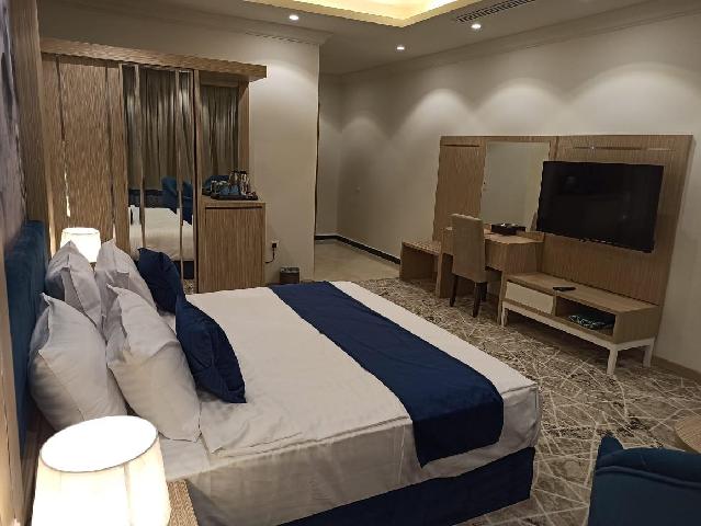 Majestic, Suite