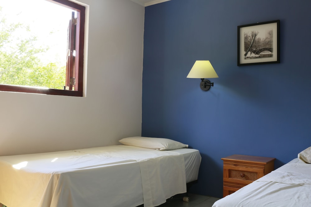 Hersher Studios And Apartments 8/41
