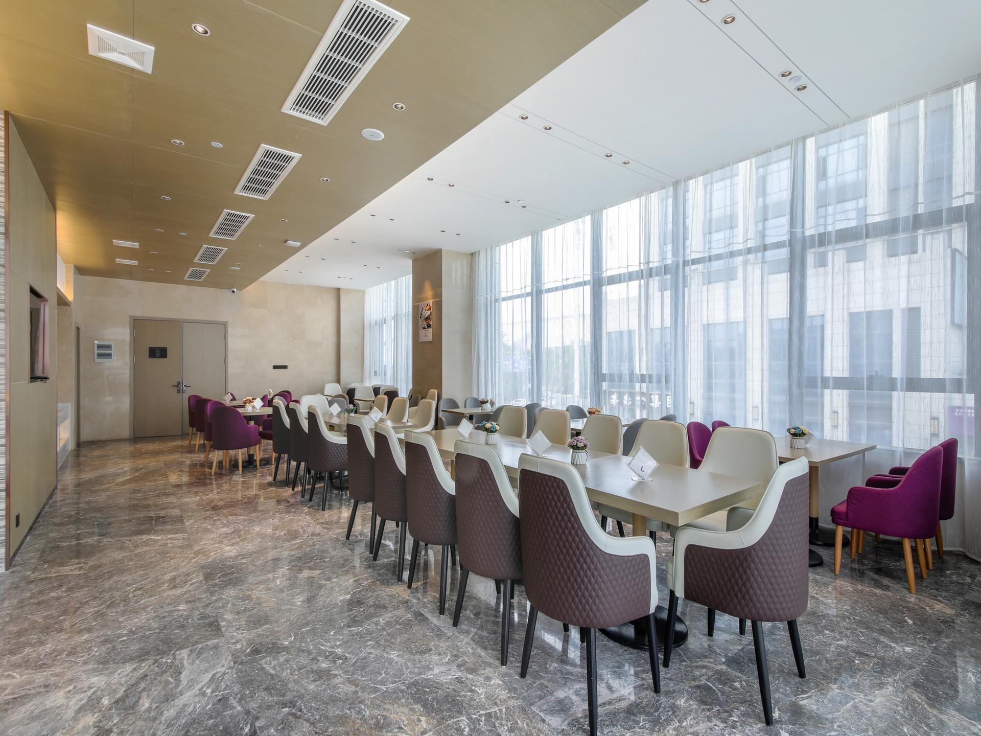 Lavande Hotel (Wuhan Optics Valley Technology Convention and Exhibition Center) 41/43