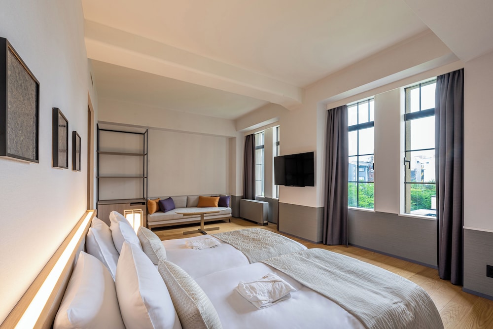 Hollywood, Twin Beds