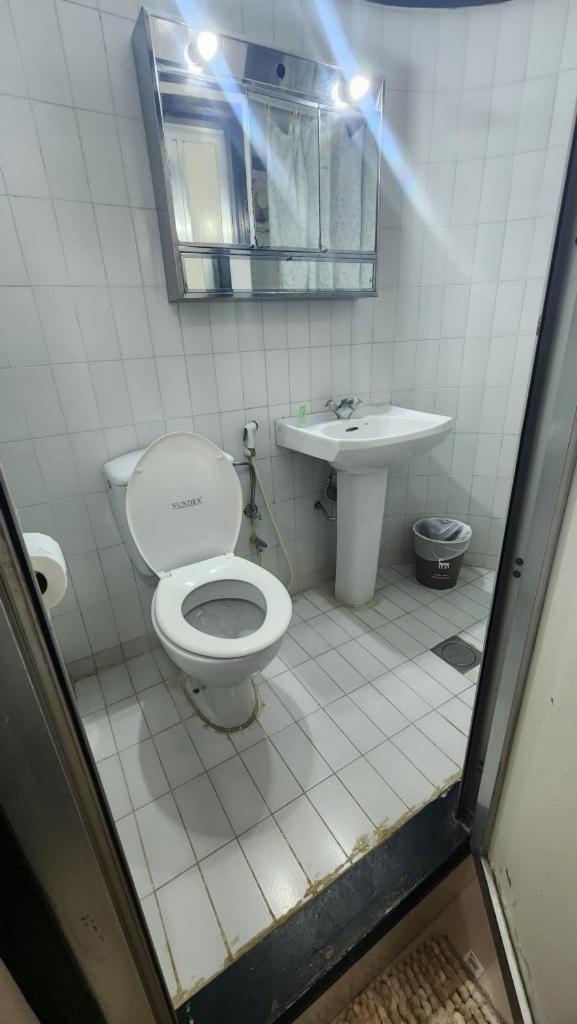 Qurum Beach Hotel 32/33