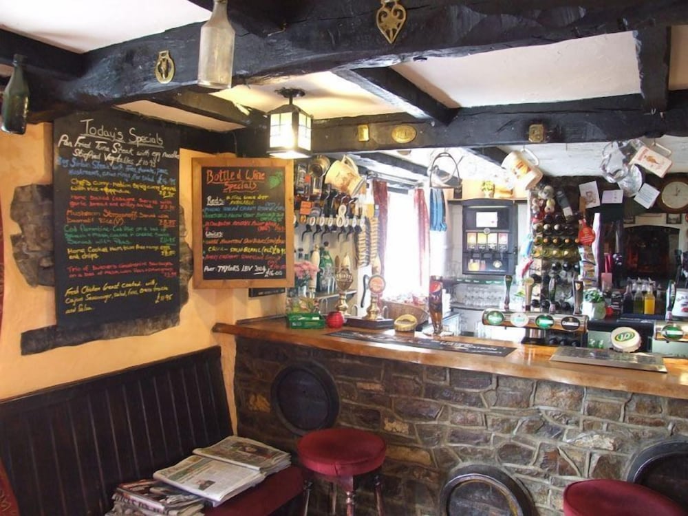 The West Country Inn 48/61