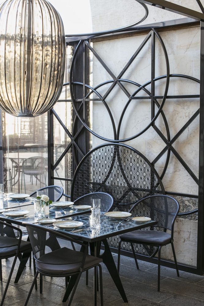 HSVHN Hotel Hisvahan 37/43