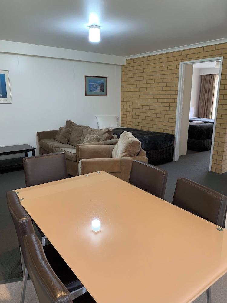 Port Campbell Parkview Motel Apartments 53/64
